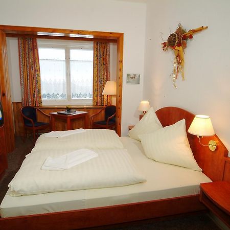Gehlberg Monteurzimmer Schmucke מראה חיצוני תמונה